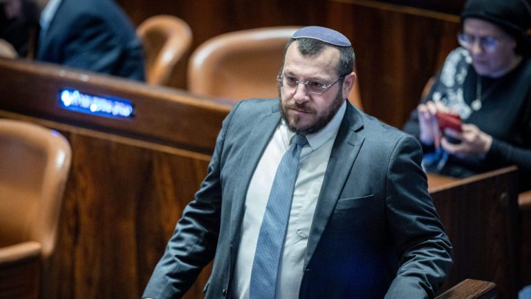 The Israeli minister, Amihai Eliahu, continues his extremist statements: