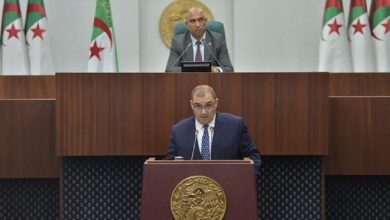 In a recent parliamentary session, Algerian Justice Minister Lotfi Boujemaa emphasized the state's resolve to wage an unrelenting war against drug gangs, relying on the commitment of its security and military forces.