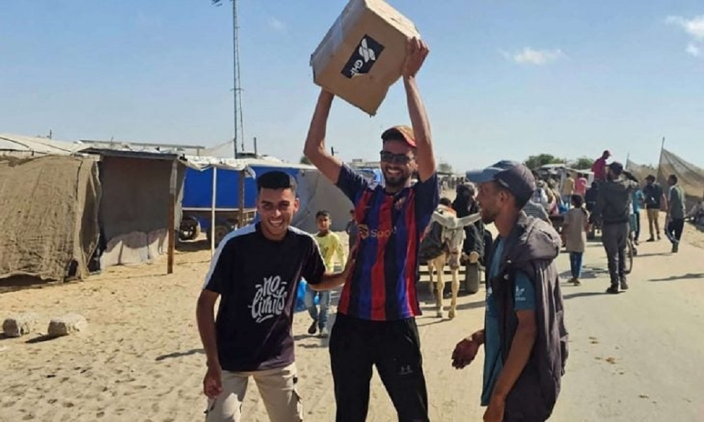 A Saudi soldier spotted in Rafah guarding a U.S.-Israeli aid center sparks public and Arab anger.