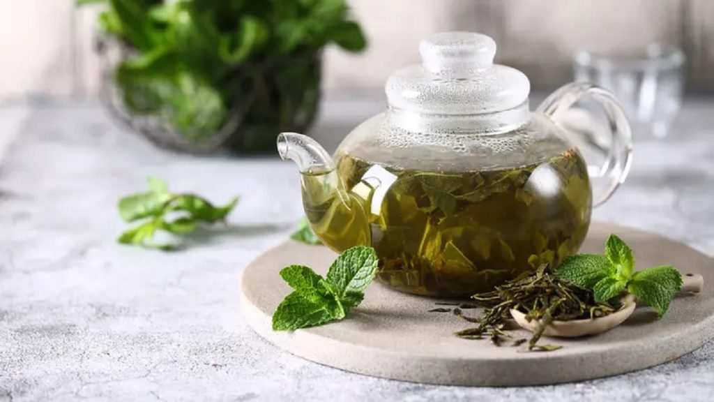 Best Time to Drink Green 