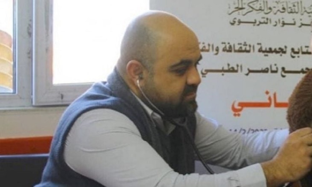 A Palestinian medical source announced Saturday that Dr. Hamdi Al-Najjar died from injuries sustained in an Israeli airstrike that killed his nine children in Khan Younis, southern Gaza, on May 25.