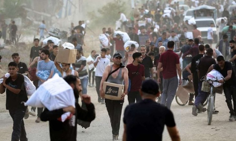 The Gaza Government Media Office reports that 125 Palestinians have been killed and over 730 injured since May 27