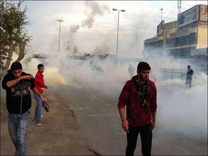 اشتباكات بين شرطة البحرين وشبان بعد جنازة watanserb.com