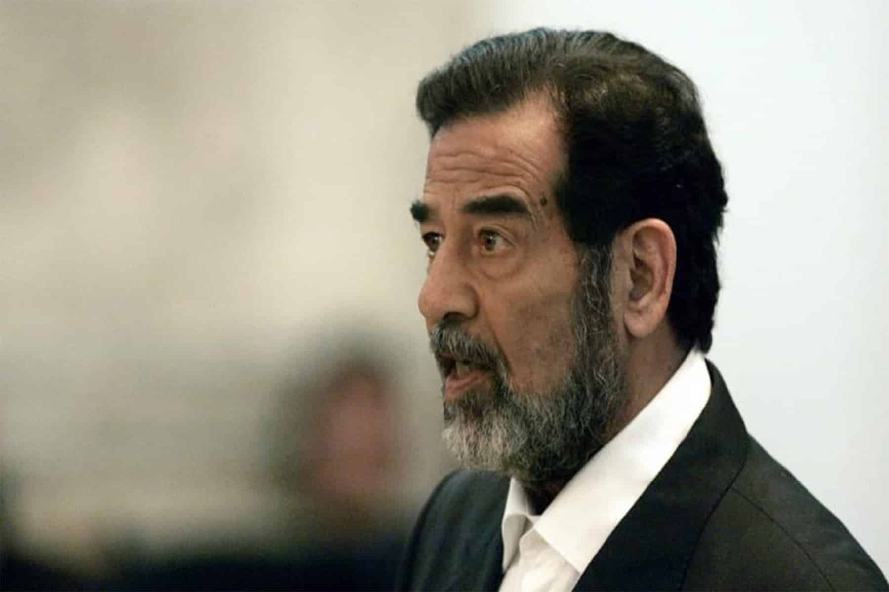 جامعة البحرين تمجد صدام حسين watanserb.com