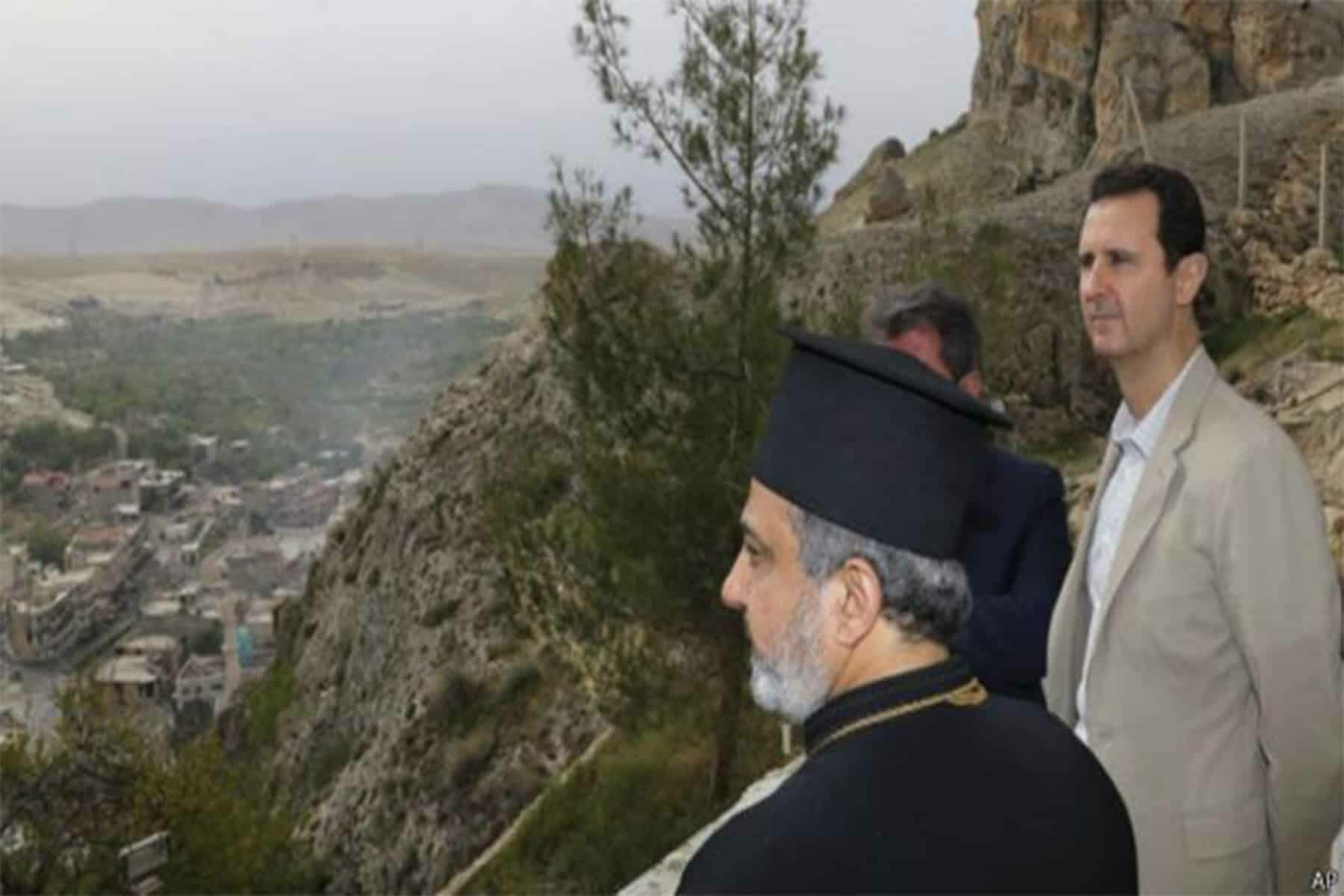 الأسد يزور بلدة معلولا watanserb.com