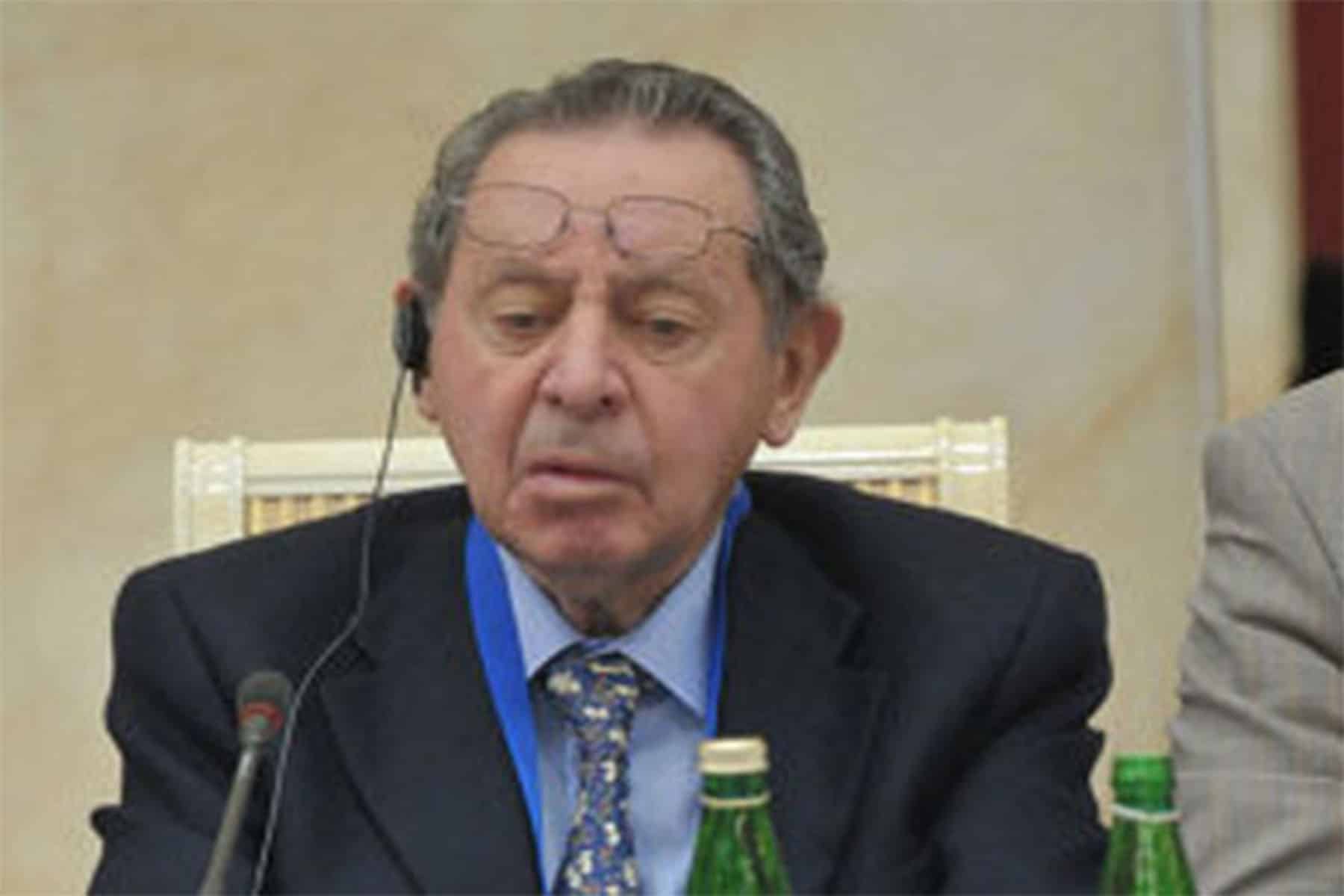 وفاة الصحفي باتريك سيل watanserb.com