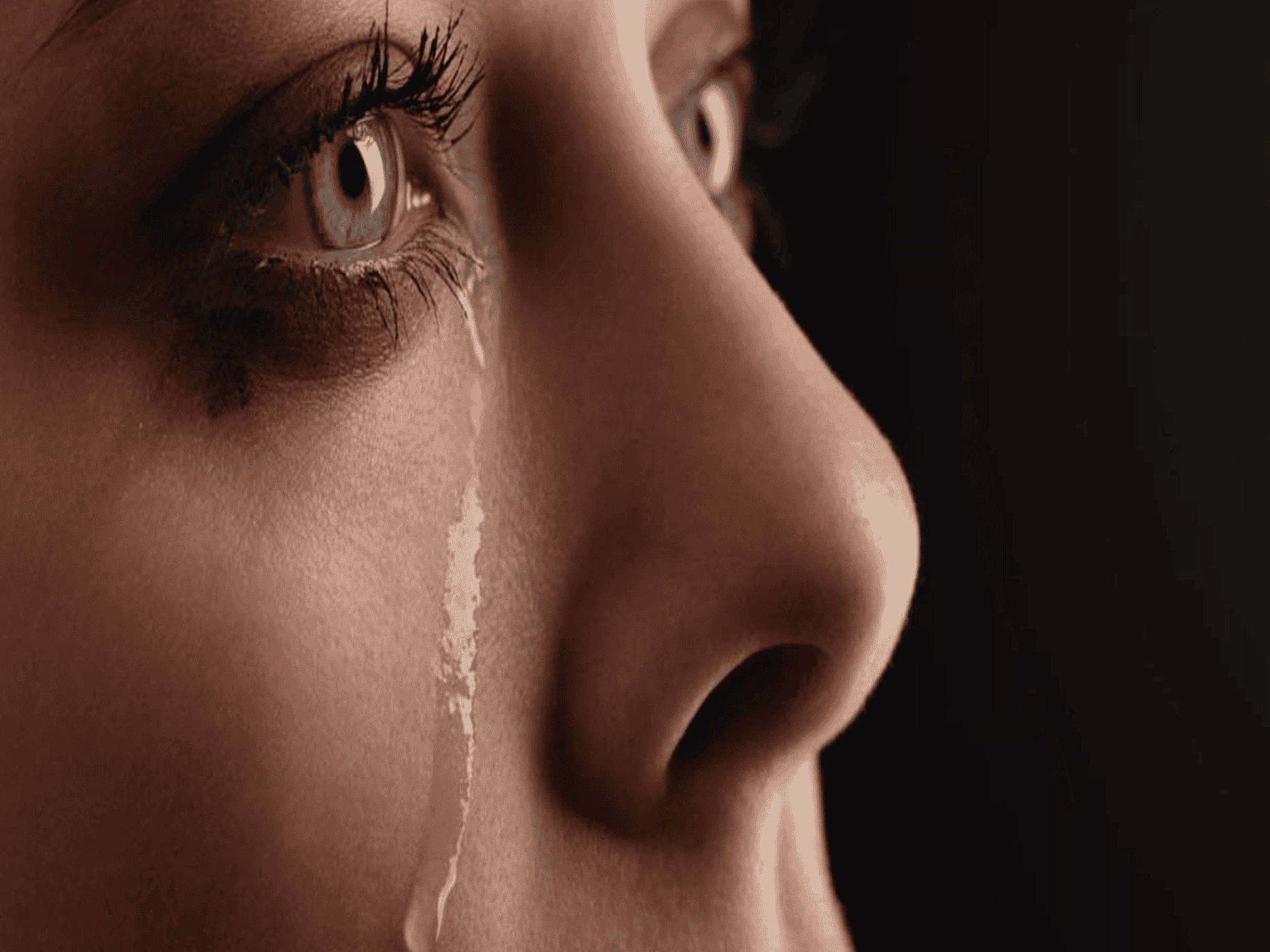 بكاء المرأة watanserb.com