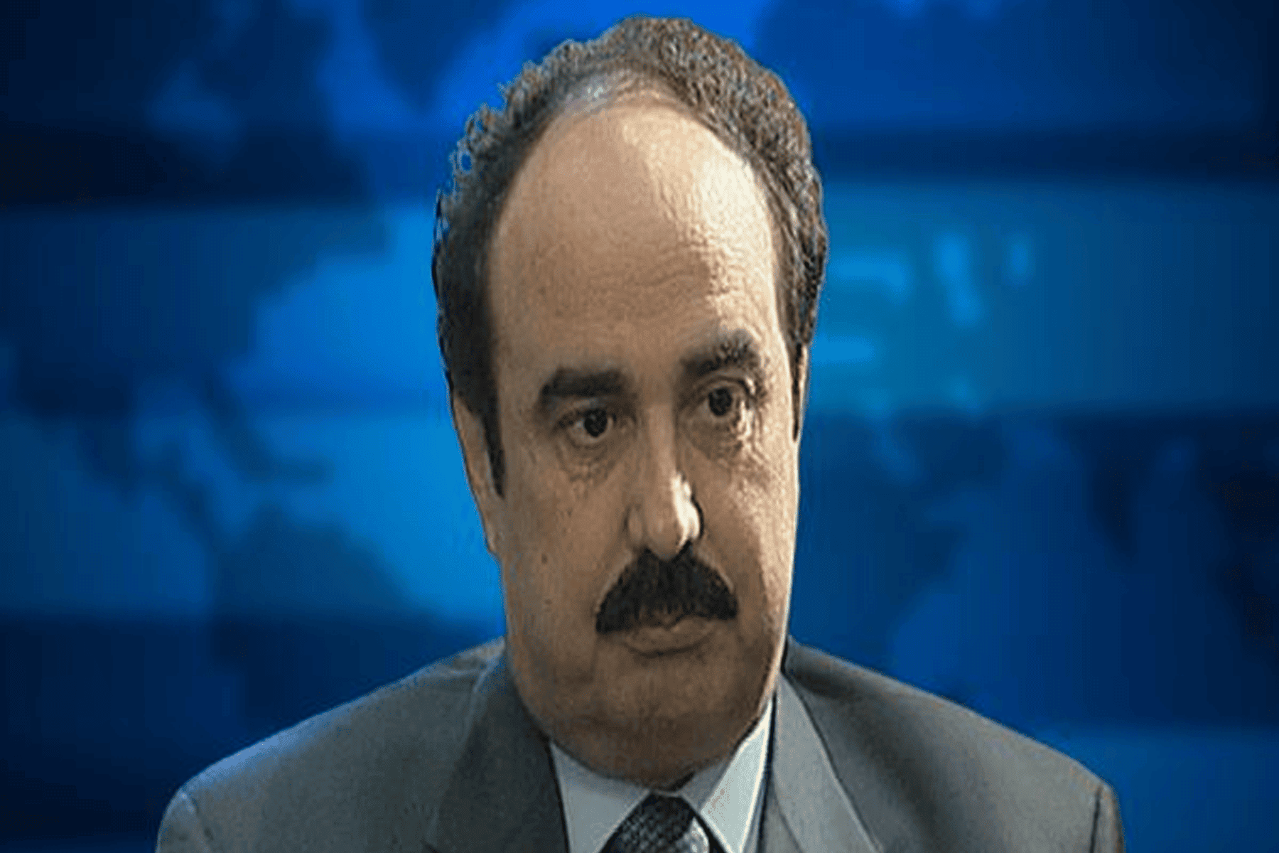 رستم غزالي والملك الأردني watanserb.com