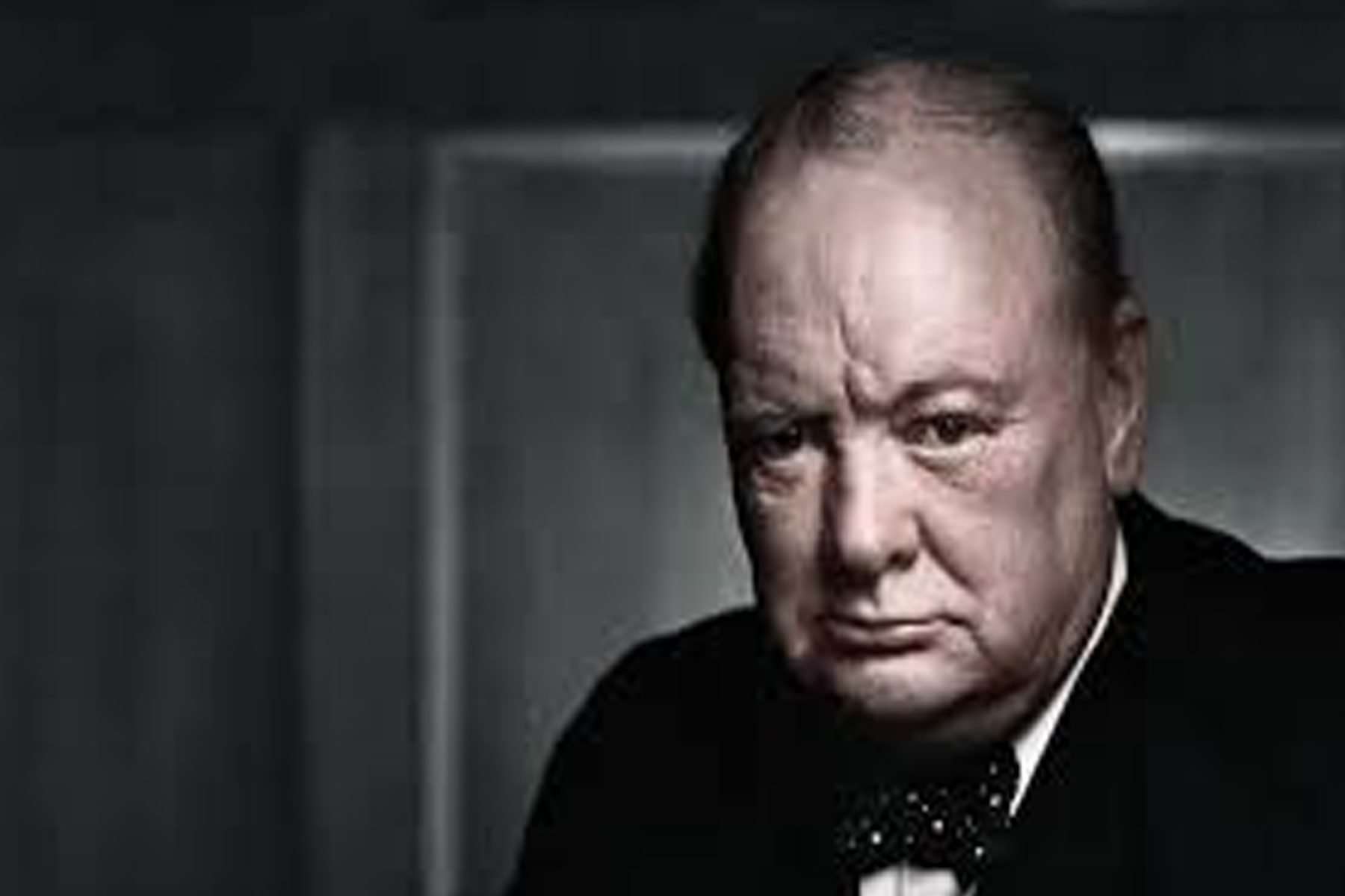 وينستون تشرتشل والإسلام watanserb.com