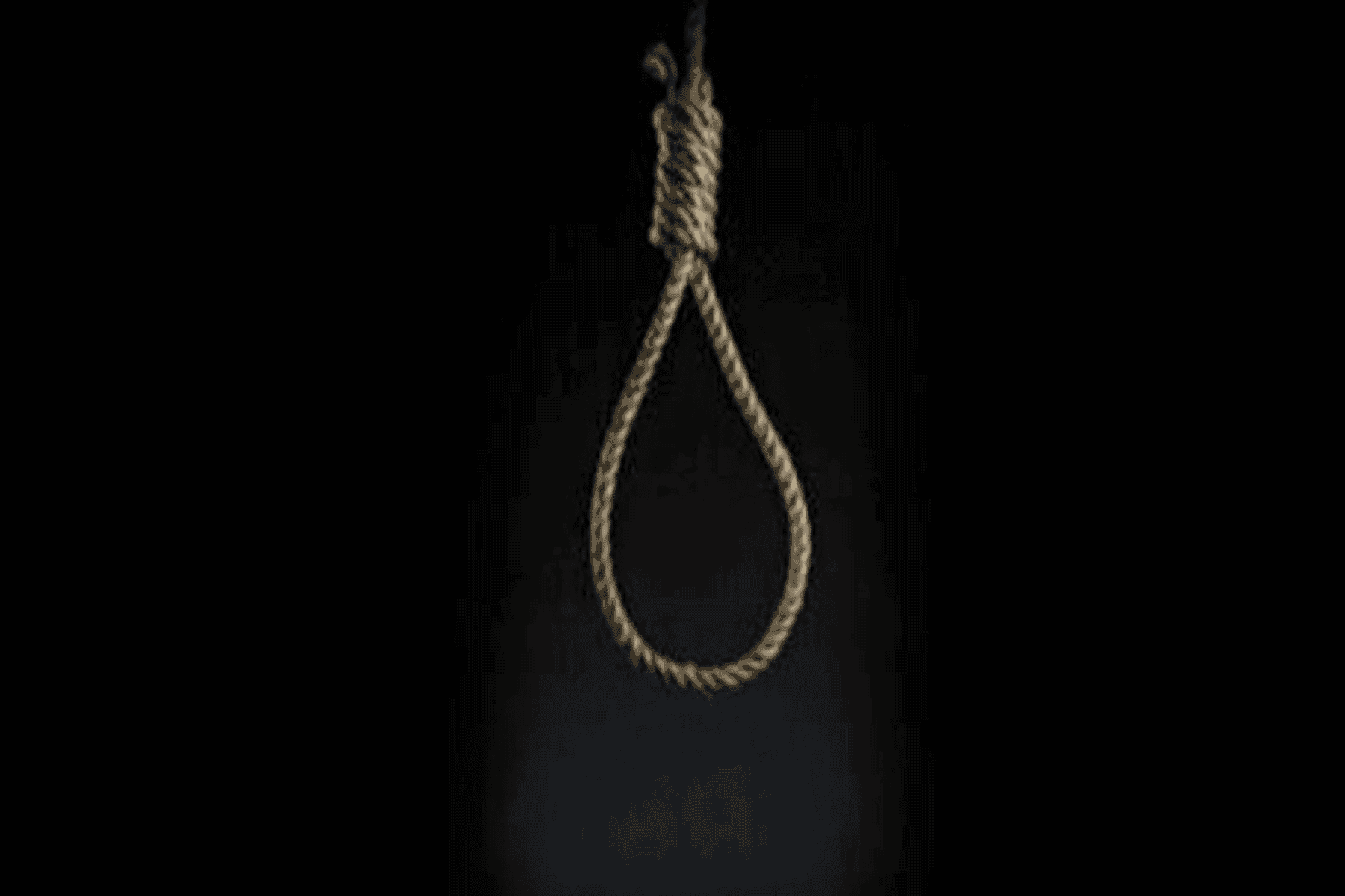 بروفيسور روسي ينتحر شنقًا watanserb.com