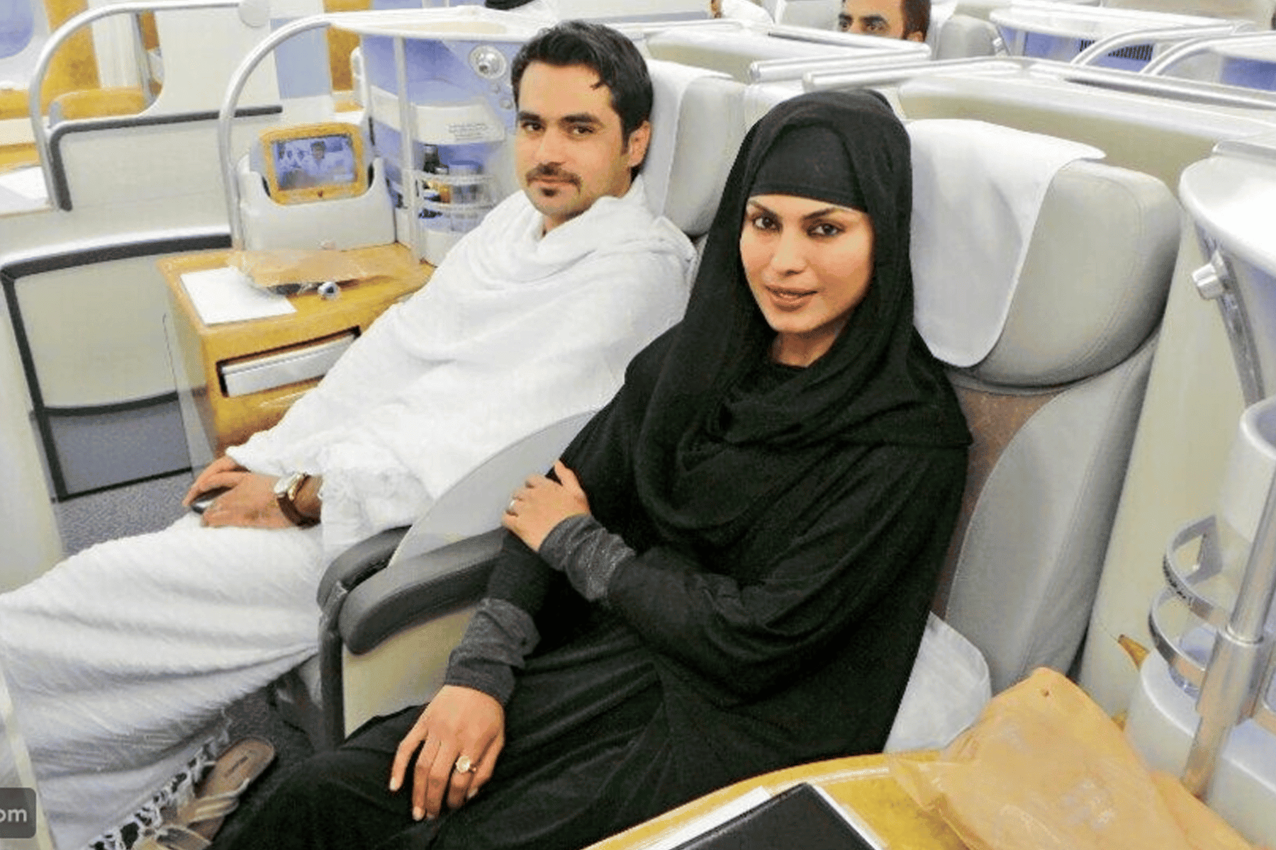 فينا مالك وزيارتها للكعبة الشريفة watanserb.com