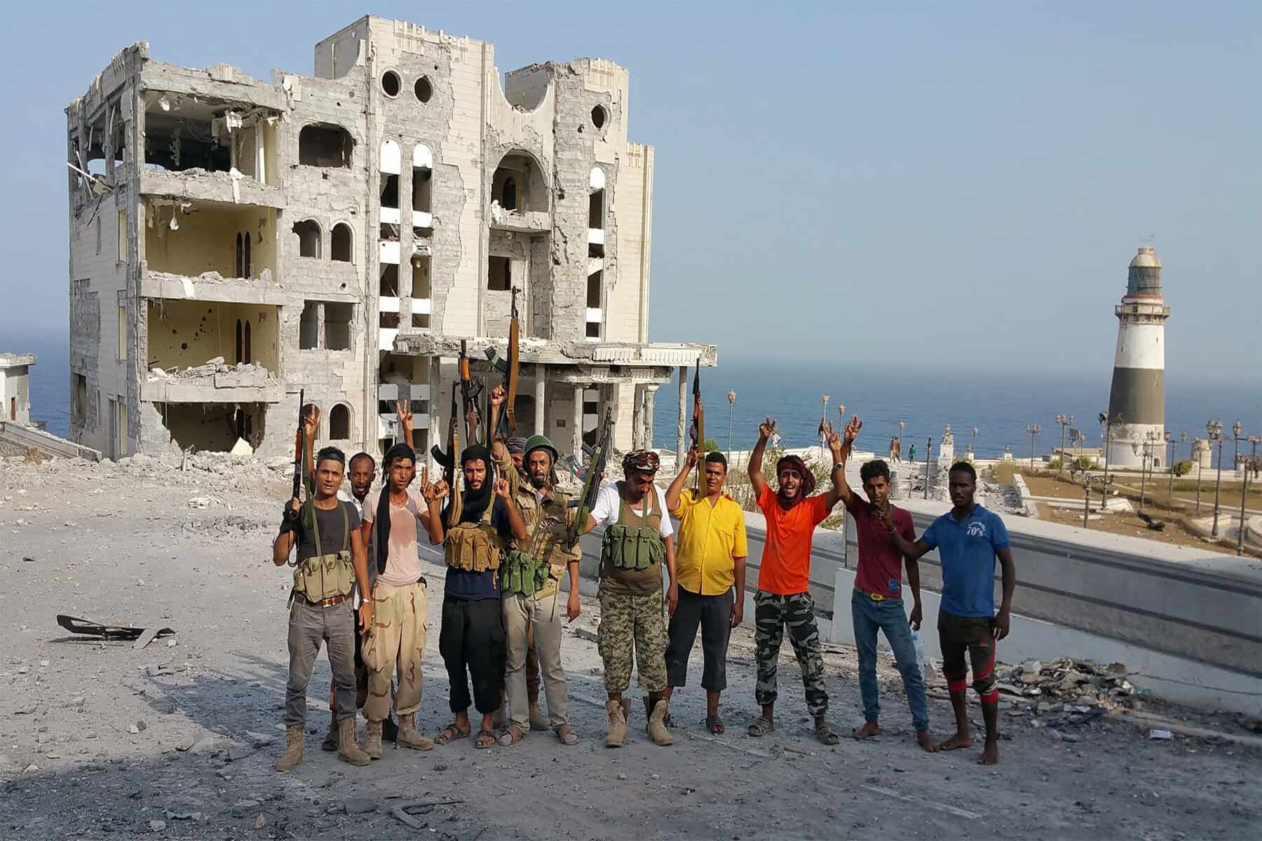 القصر الرئاسي في عدن watanserb.com