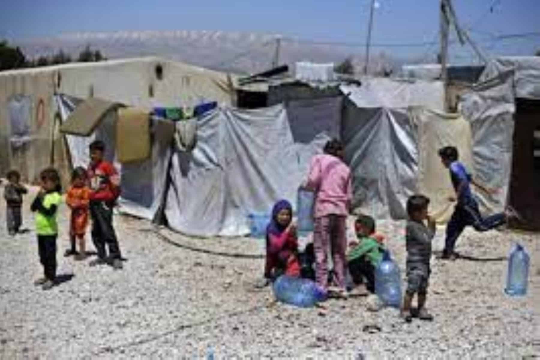 معاناة اللاجئين وغربة الوطن watanserb.com