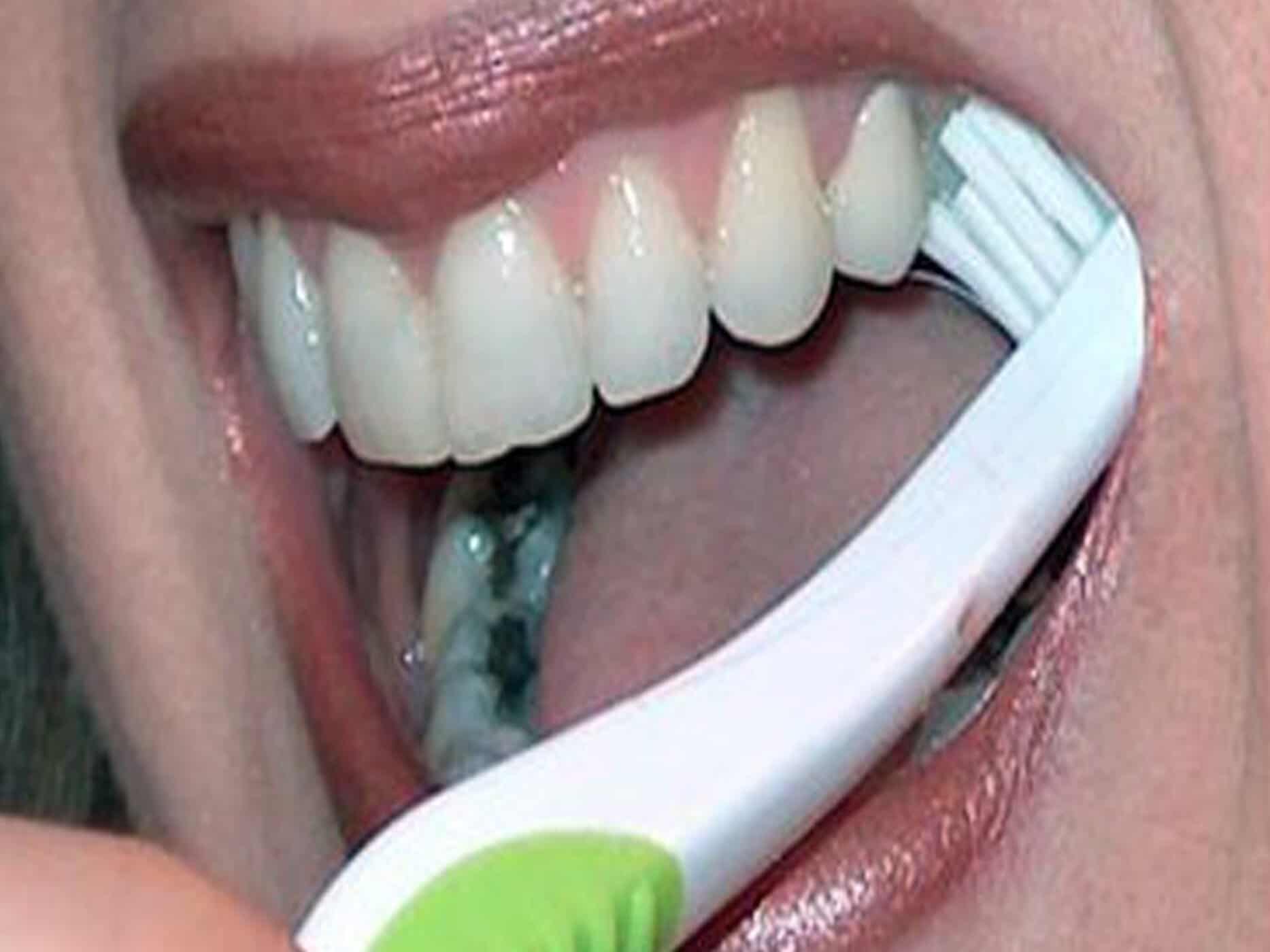 كيف ينتقل البراز الى الفم watanserb.com