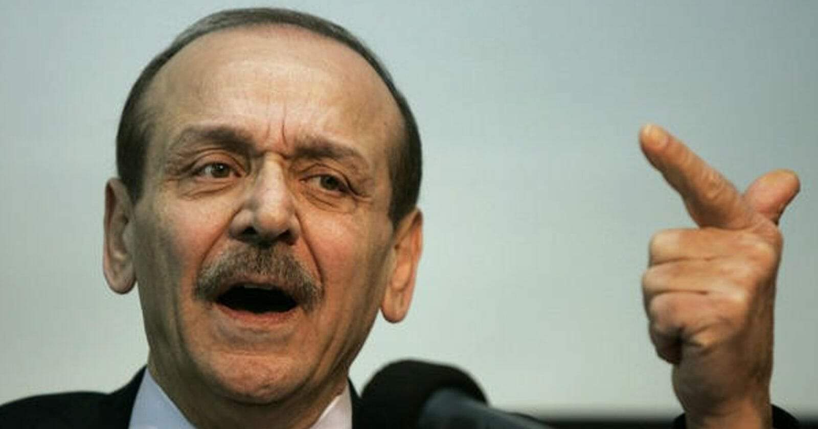 إقالة ياسر عبد ربه watanserb.com