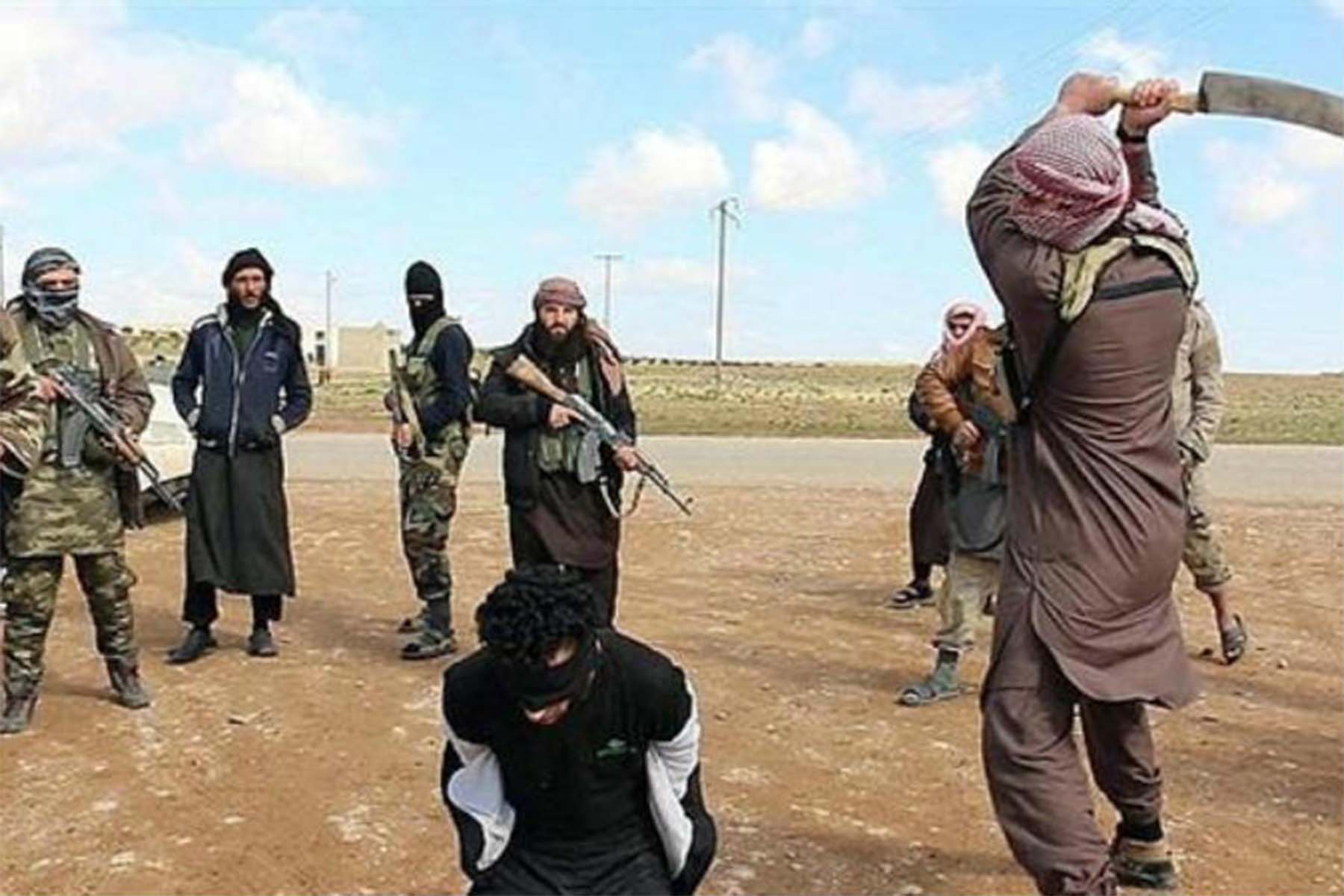 داعش يقطع رؤوس امرأتين ورجل watanserb.com