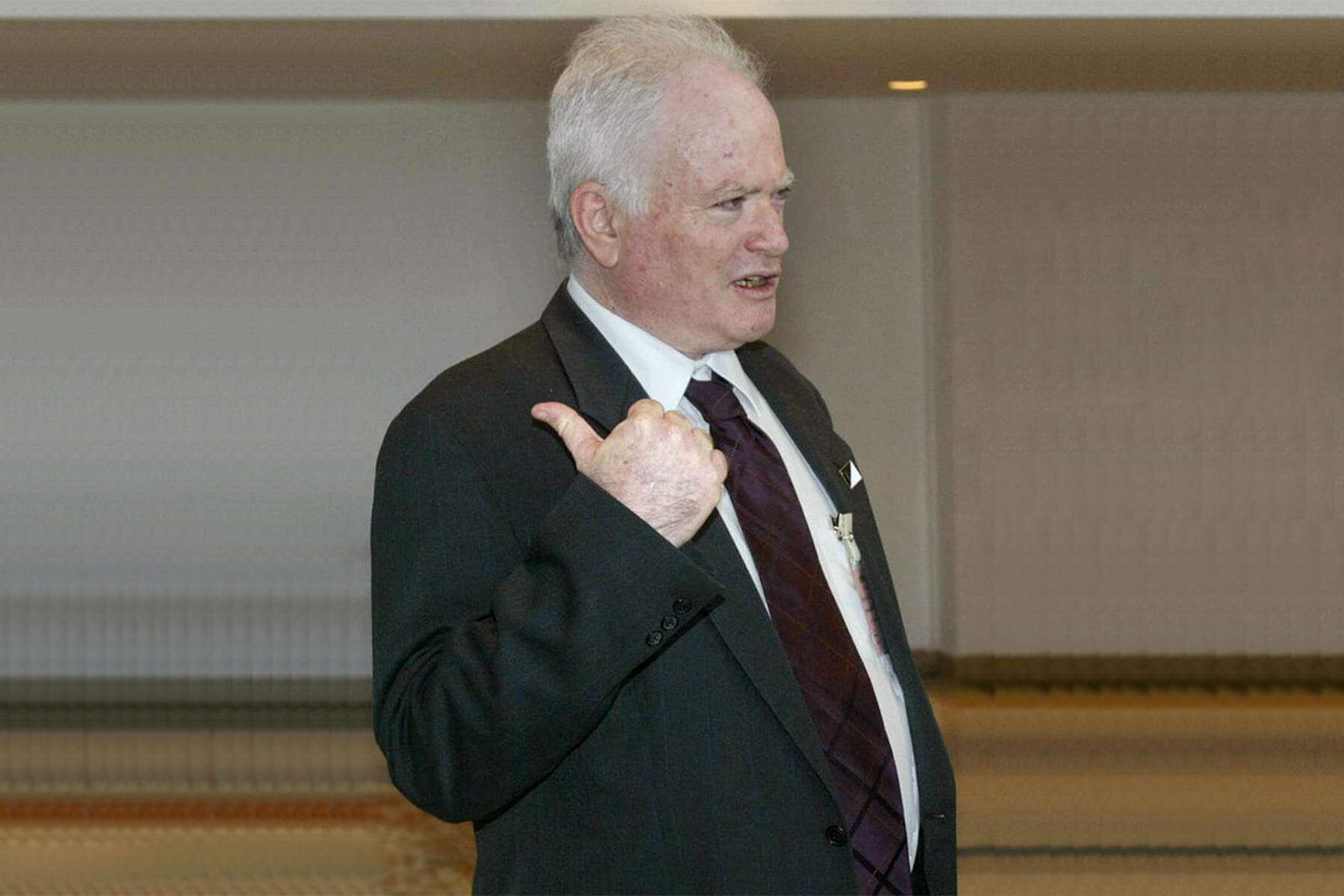 الإسرائيلي عاموس جلعاد watanserb.com