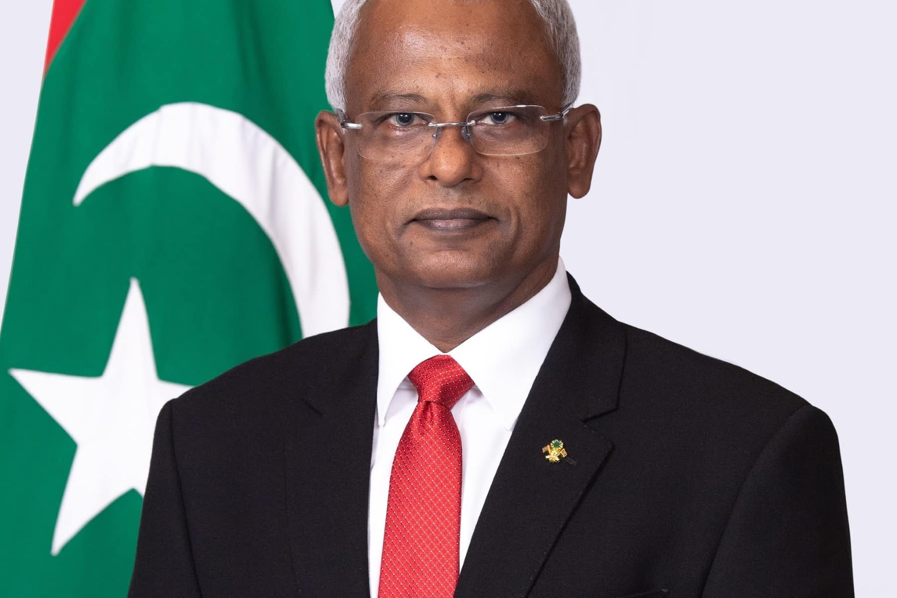 نجاة رئيس المالديف watanserb.com