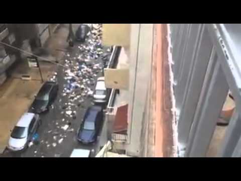 تسونامي قمامة يجتاح بيروت