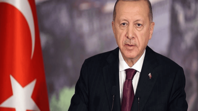 أردوغان يوقف كلمته للأذان watanserb.com