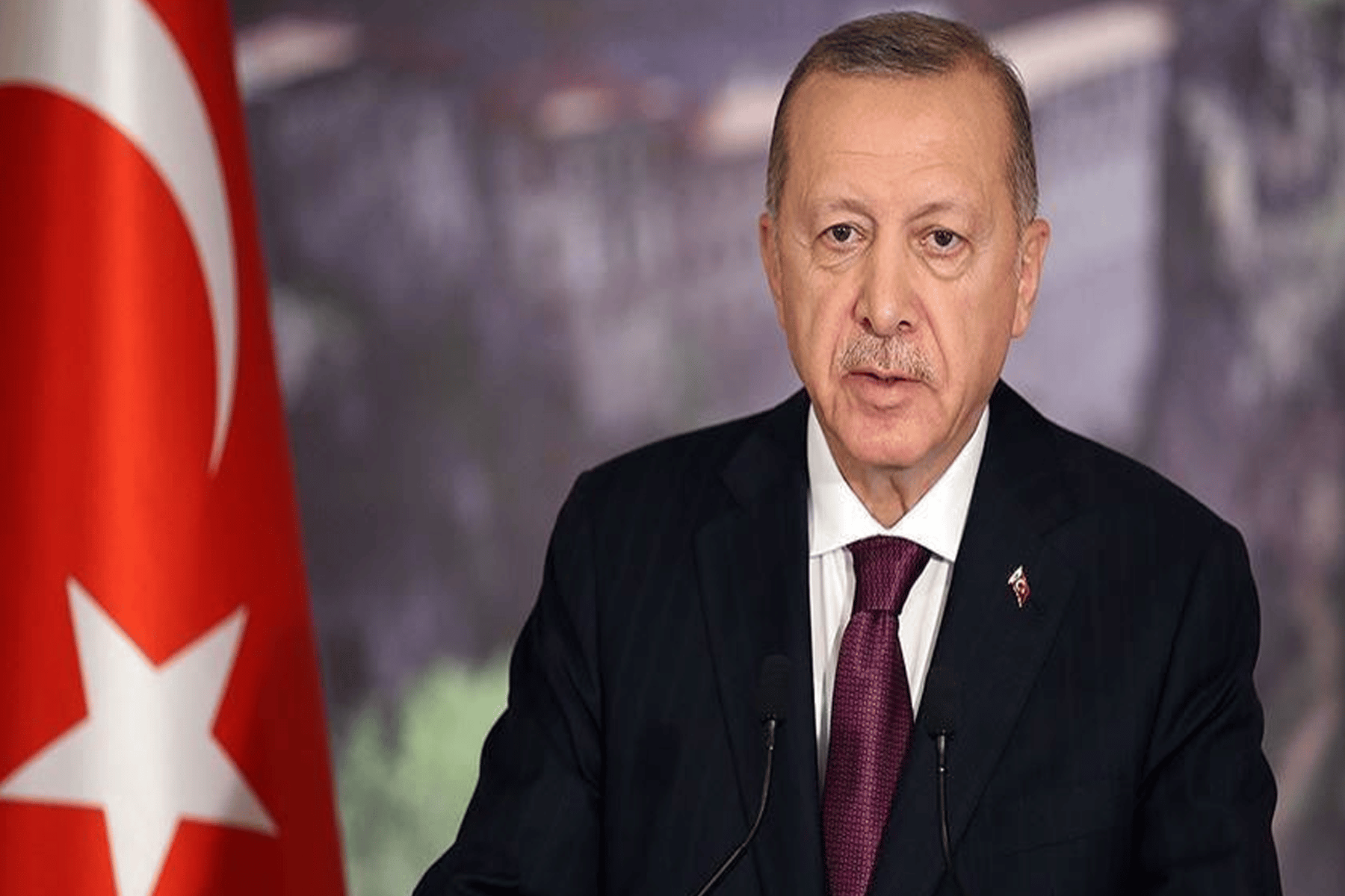 أردوغان يوقف كلمته للأذان watanserb.com