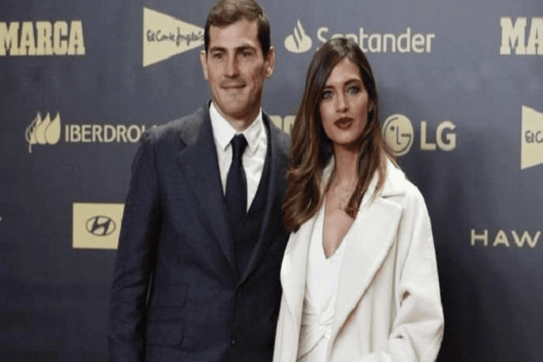 تكريم كاسياس watanserb.com