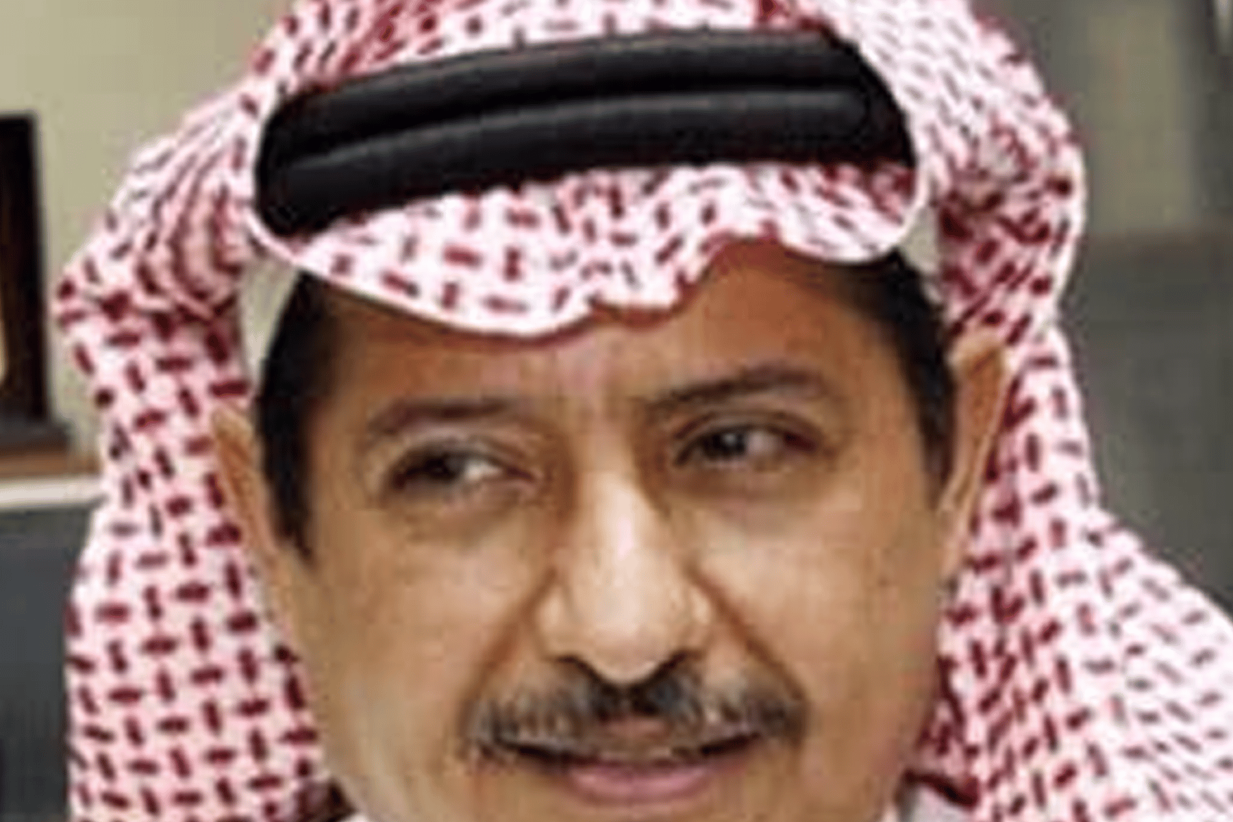 السعودي محمد آل الشيخ watanserb.com
