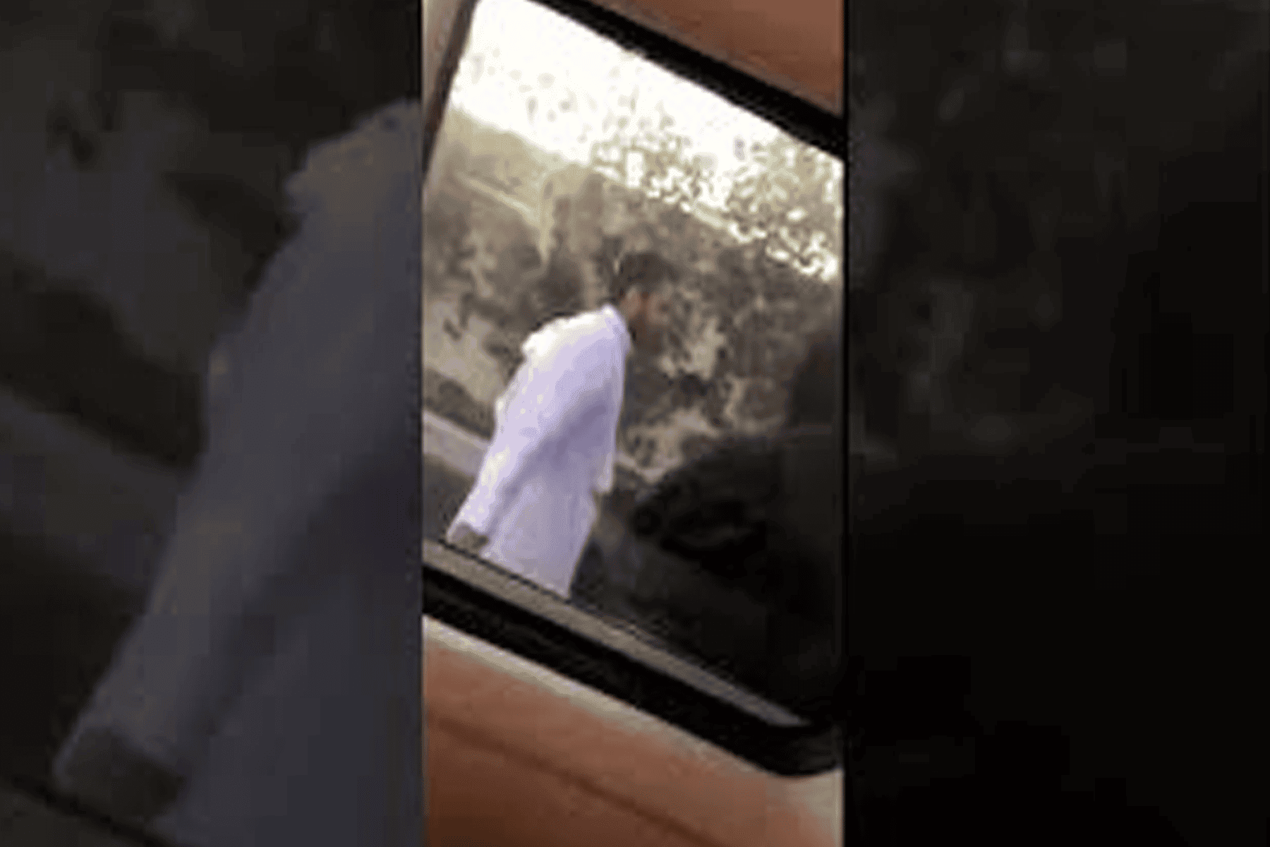 شبان سعوديون يضايقون النساء watanserb.com