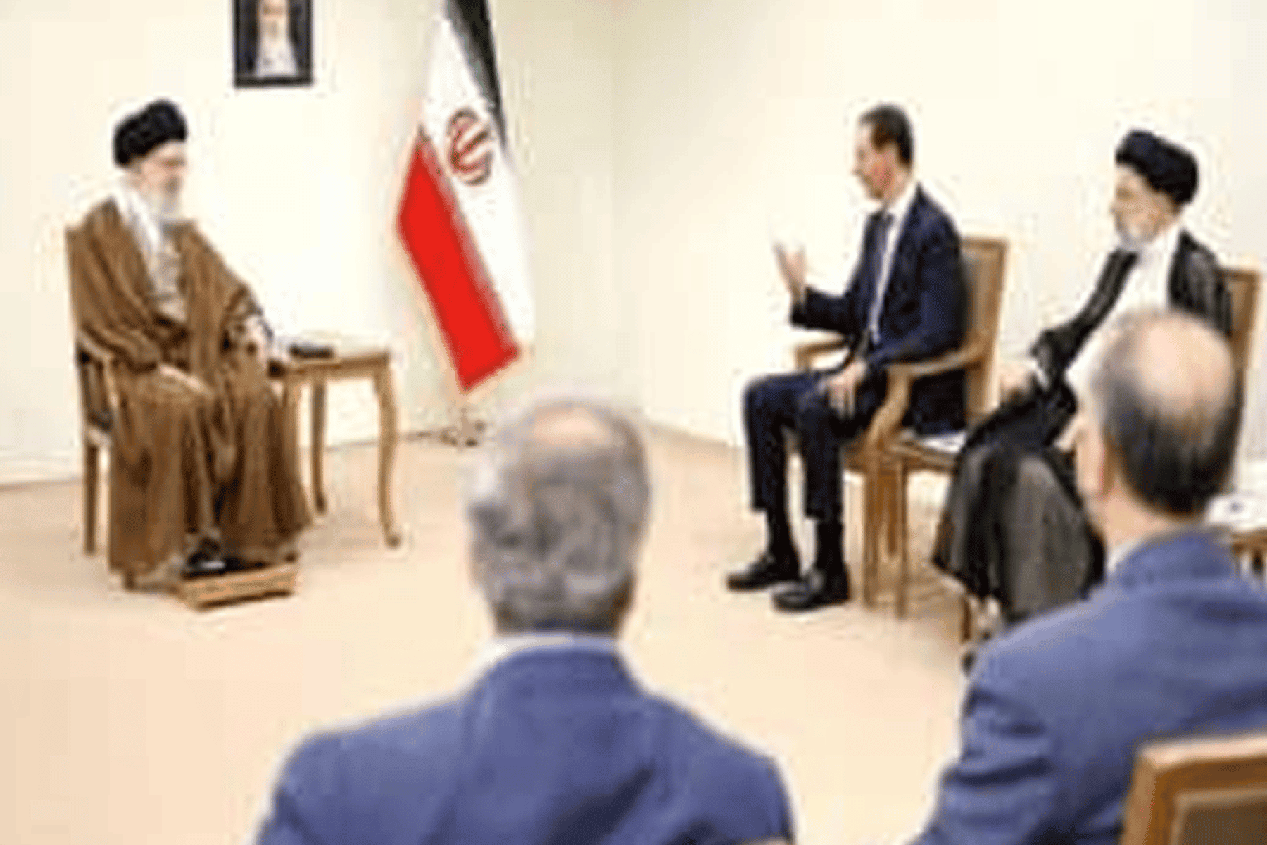 الحرس الثوري يتباهى بصاروخ عماد watanserb.com