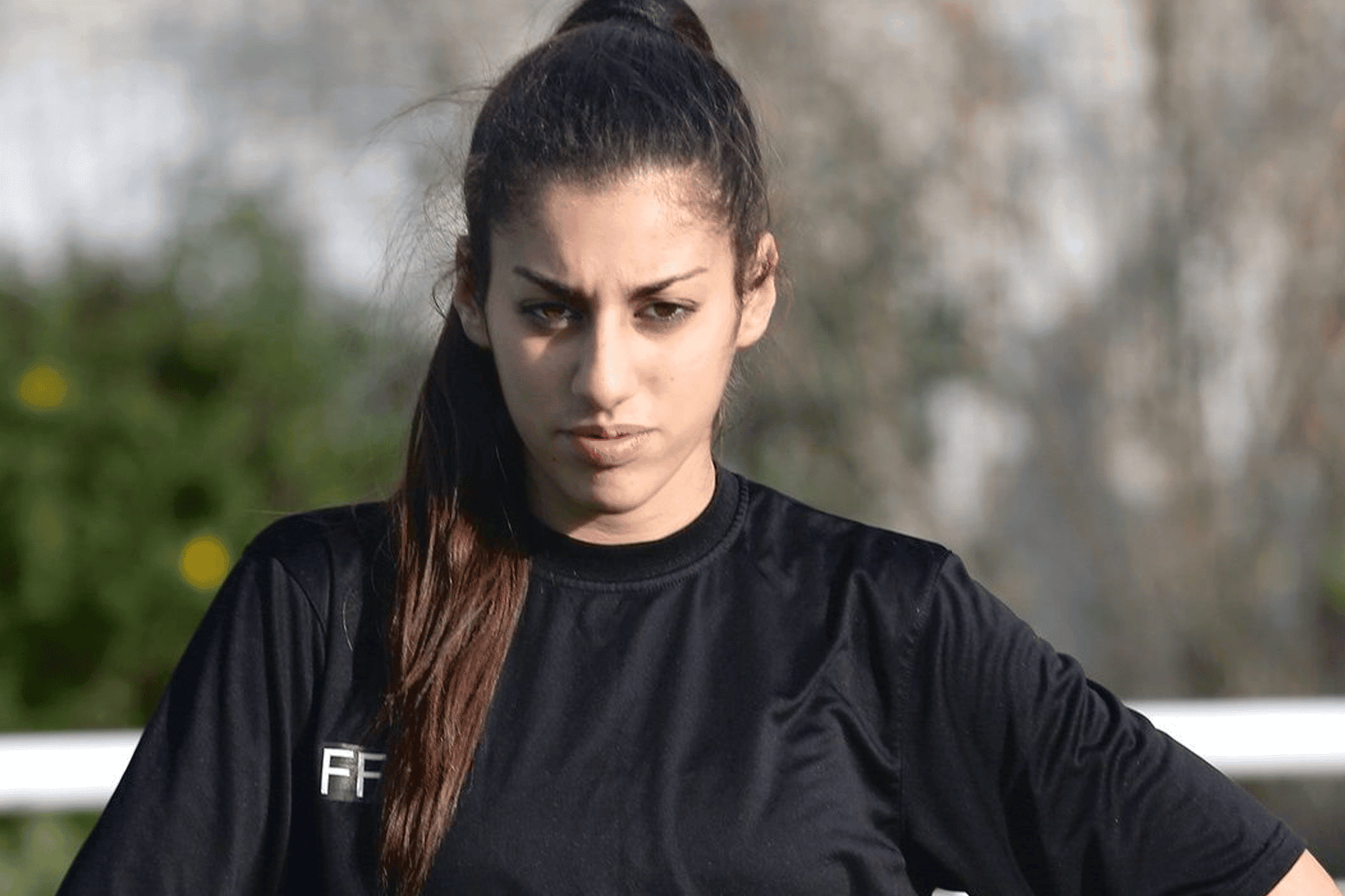 فتاة عربية تبهر الفرنسيين watanserb.com