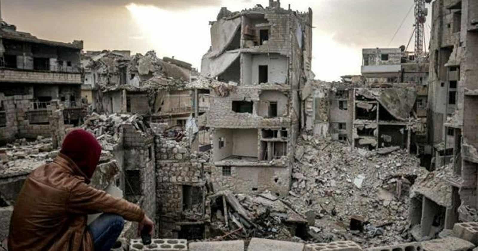 كاتب سعودي موال للإمارات watanserb.com