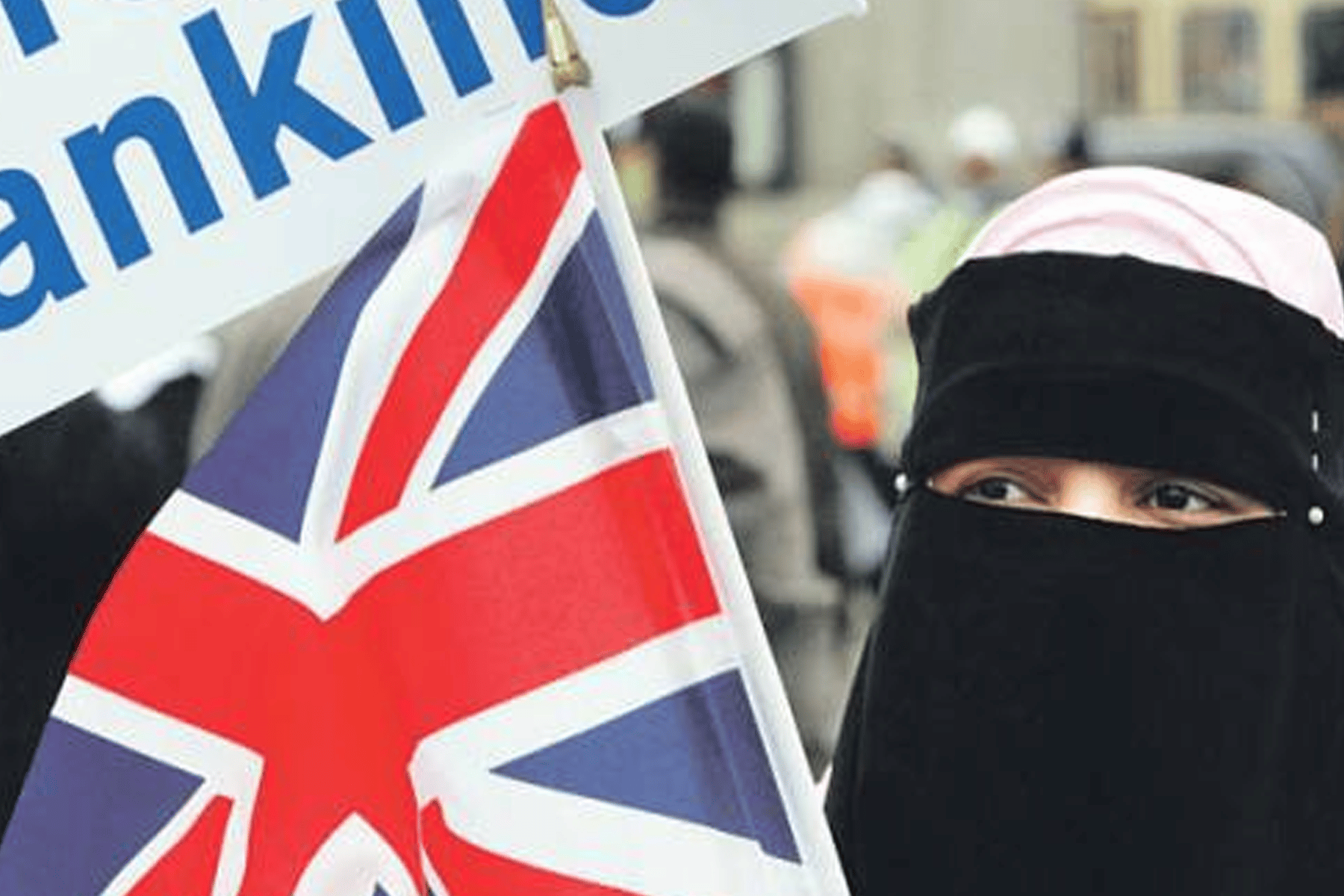 معاداة المسلمين في بريطانيا watanserb.com