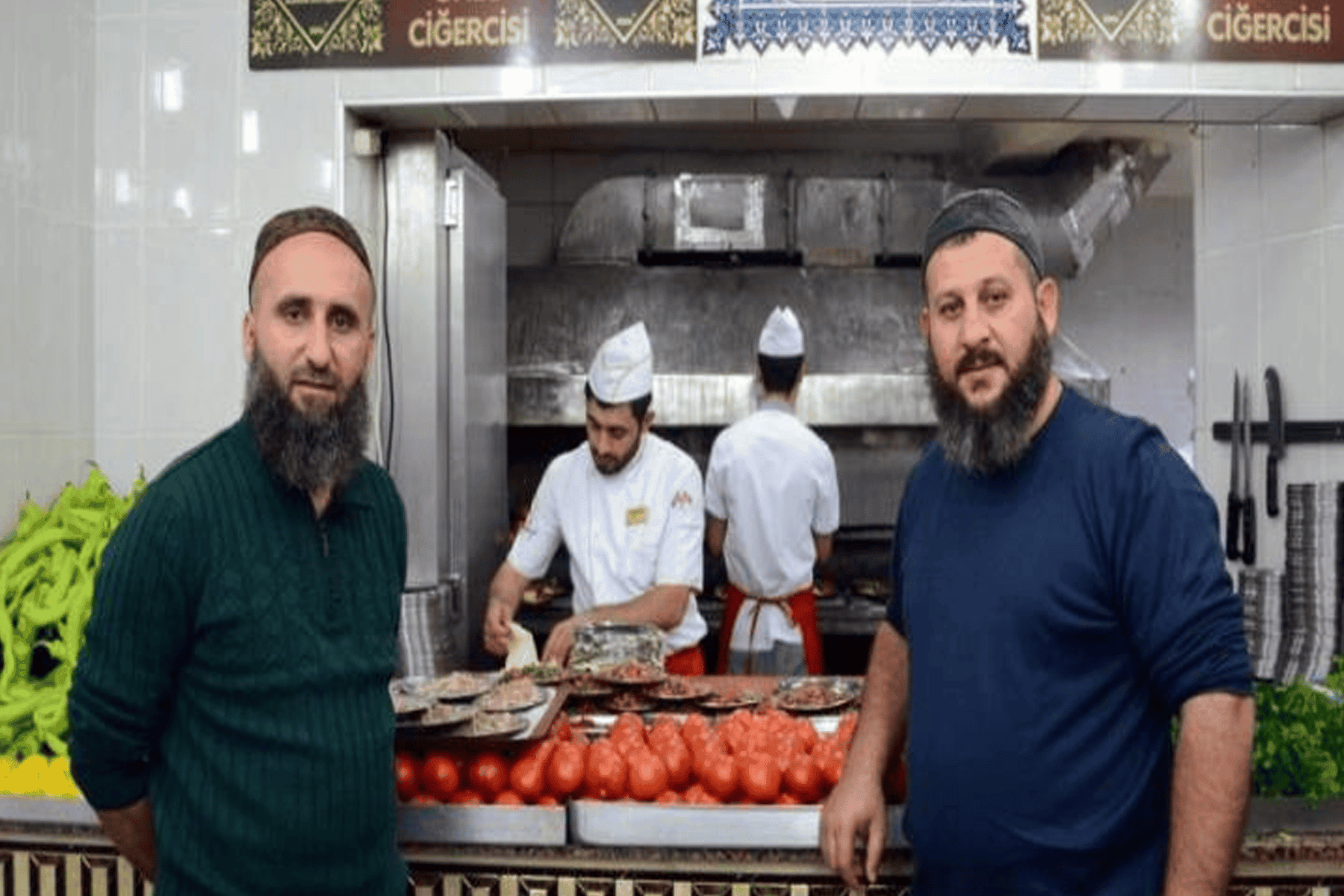 تركيّان يدعوان بوتين للغداء watanserb.com