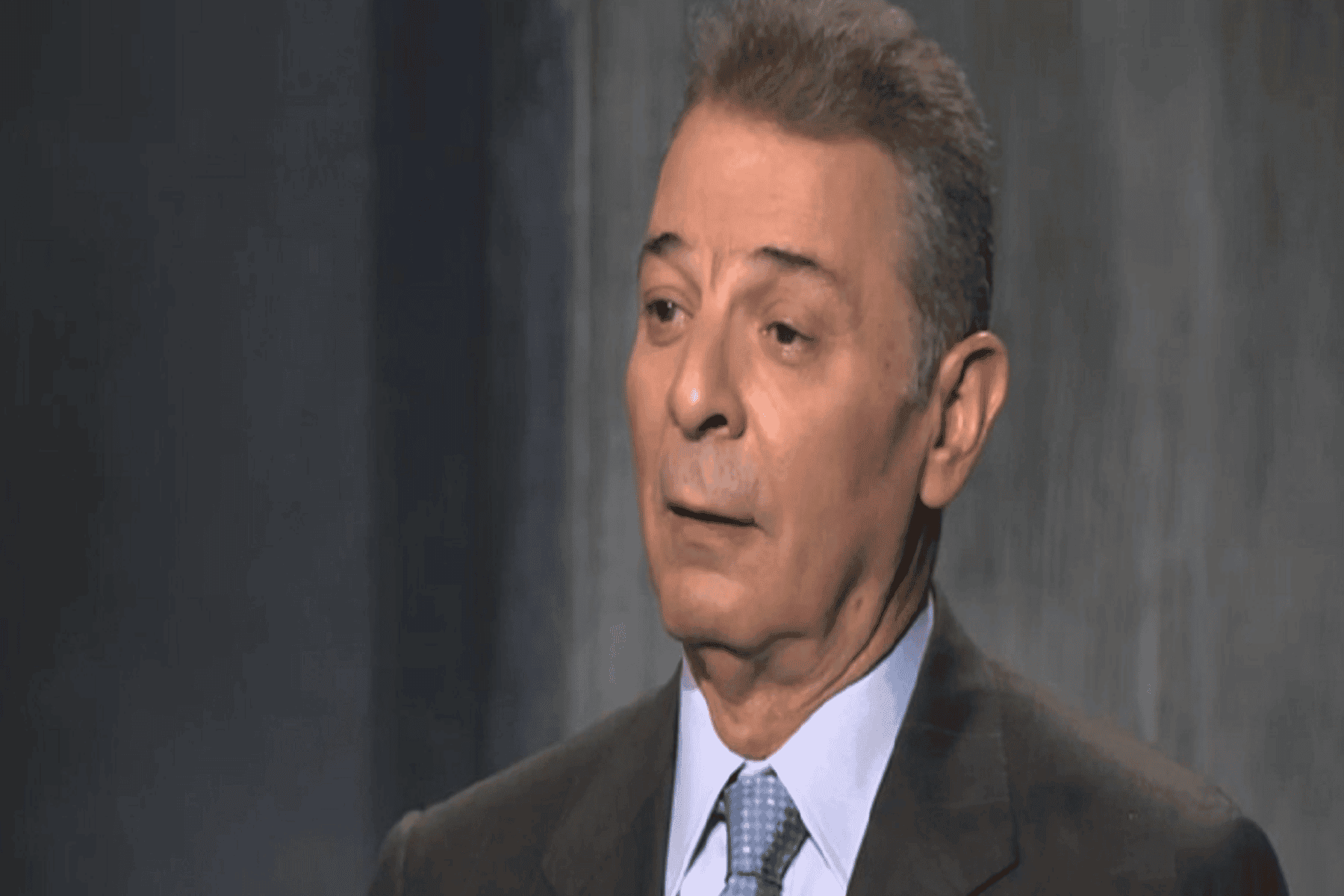 محمود حميدة يفاجئ متابعيه watanserb.com