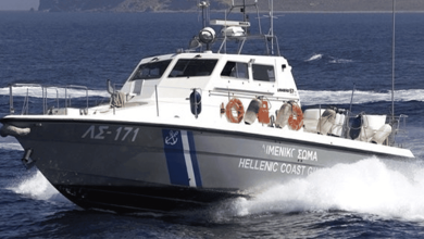 إغراق قوارب اللاجئين watanserb.com