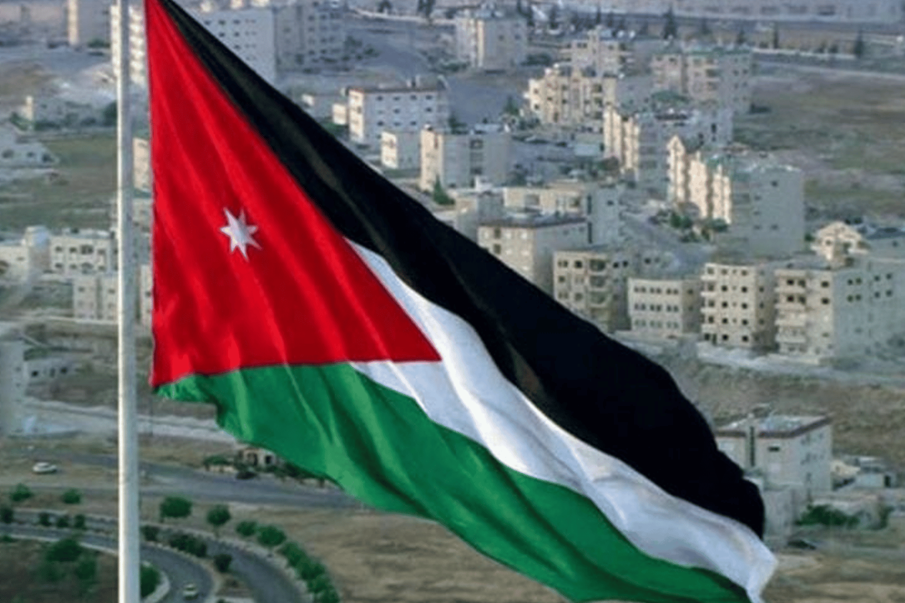 مهاجمة دورية للأمن العام الأردني watanserb.com