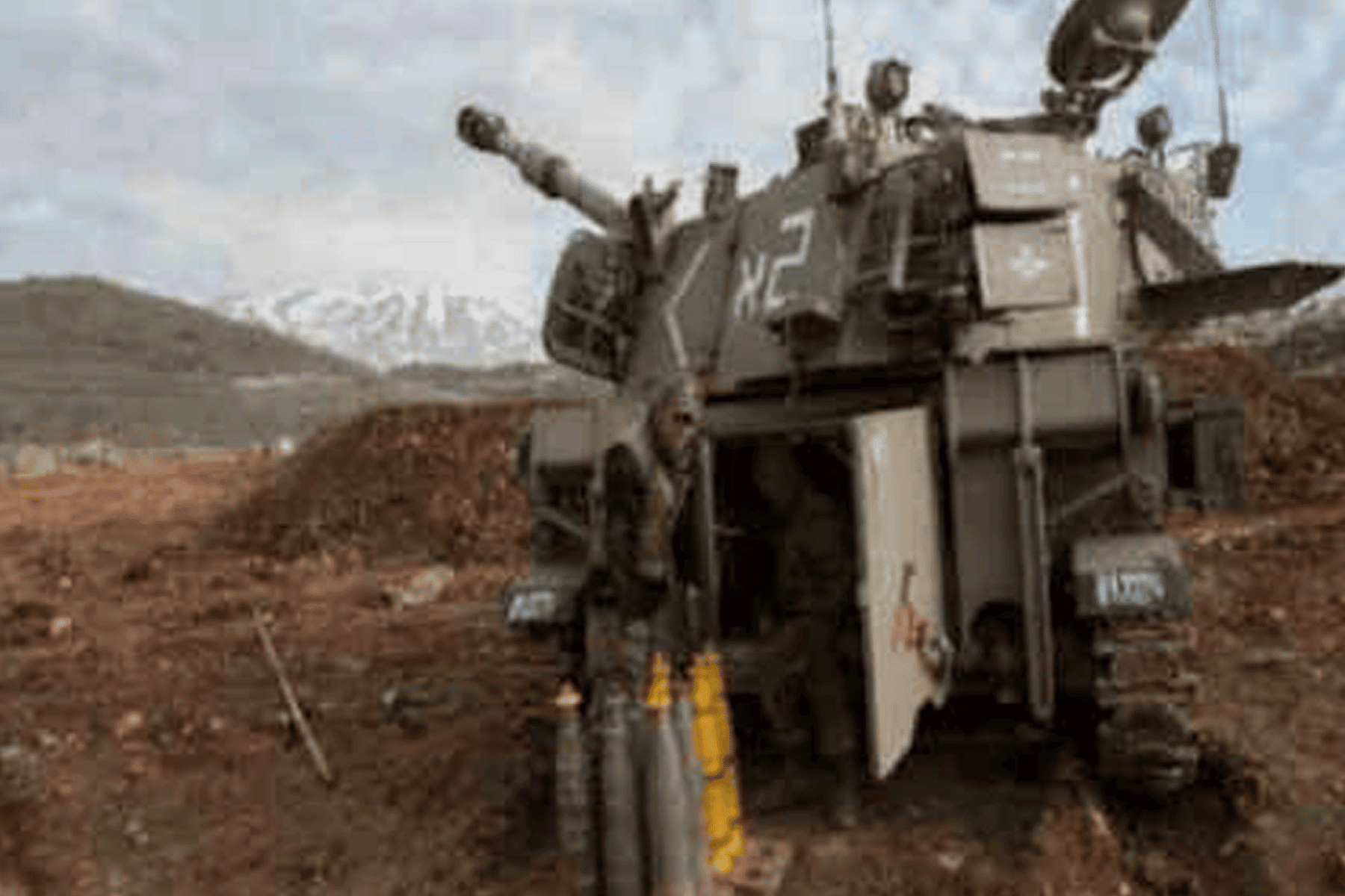 قصف مدفعي اسرائيلي watanserb.com