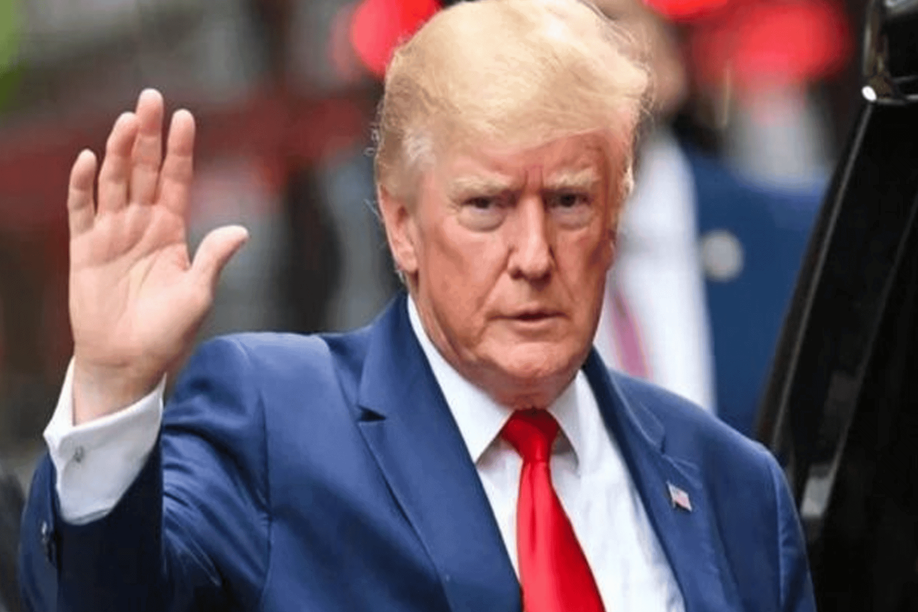 الإمارات تكافئ ترامب watanserb.com