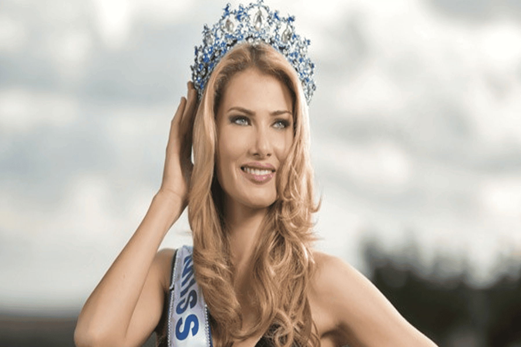 ملكة جمال العالم 2015 watanserb.com