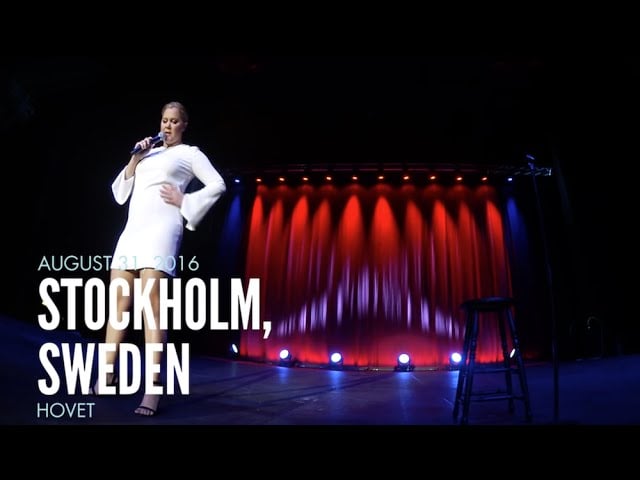 طلب من الممثلة أن تكشف عن صدرها للجمهور