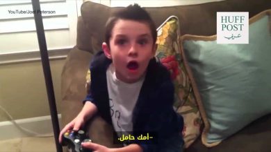 طفل ينهار عندما عرف أنّ والدته حامل بتوأم