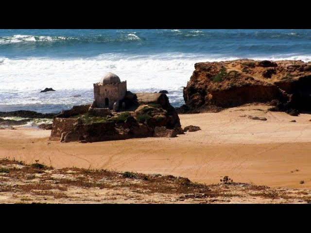 مغاربة يحجون إلى ضريح "سيدي شاشكال"