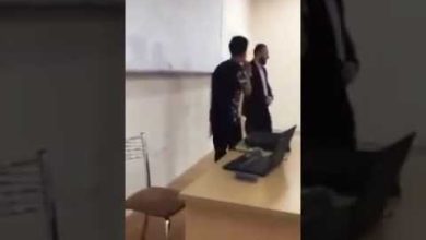 موال جميل يتسبب في طرد محاضر فلسطيني