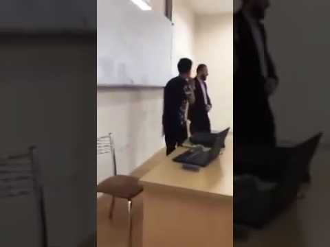 موال جميل يتسبب في طرد محاضر فلسطيني