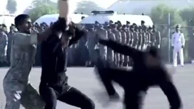 عرض عسكري إيراني يتحول إلى سخرية