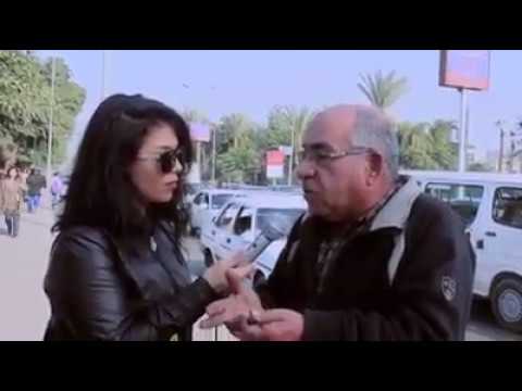 مسن مصري يبكي من غلاء المعيشة