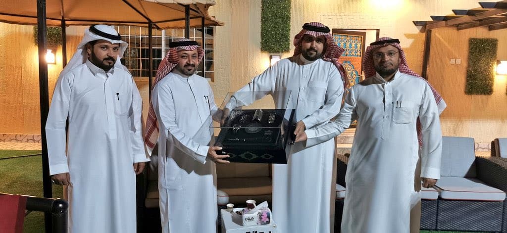 الكاتب أبو أحمد القرني watanserb.com