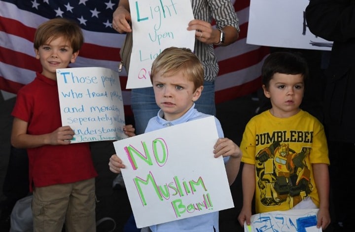 اعتقال طفل مسلم في امريكا watanserb.com