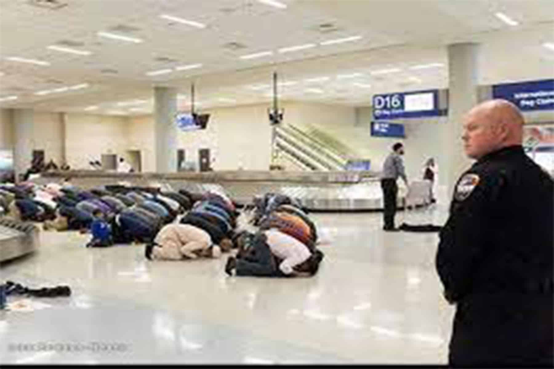 الأذان في مطارات أمريكا watanserb.com