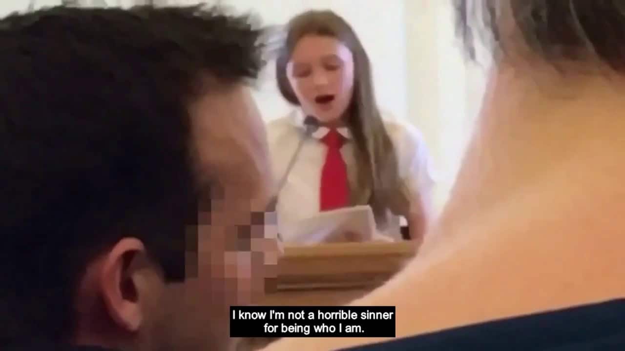 طفلة في الـ 12 من عمرها تُعلن مثليتها الجنسية